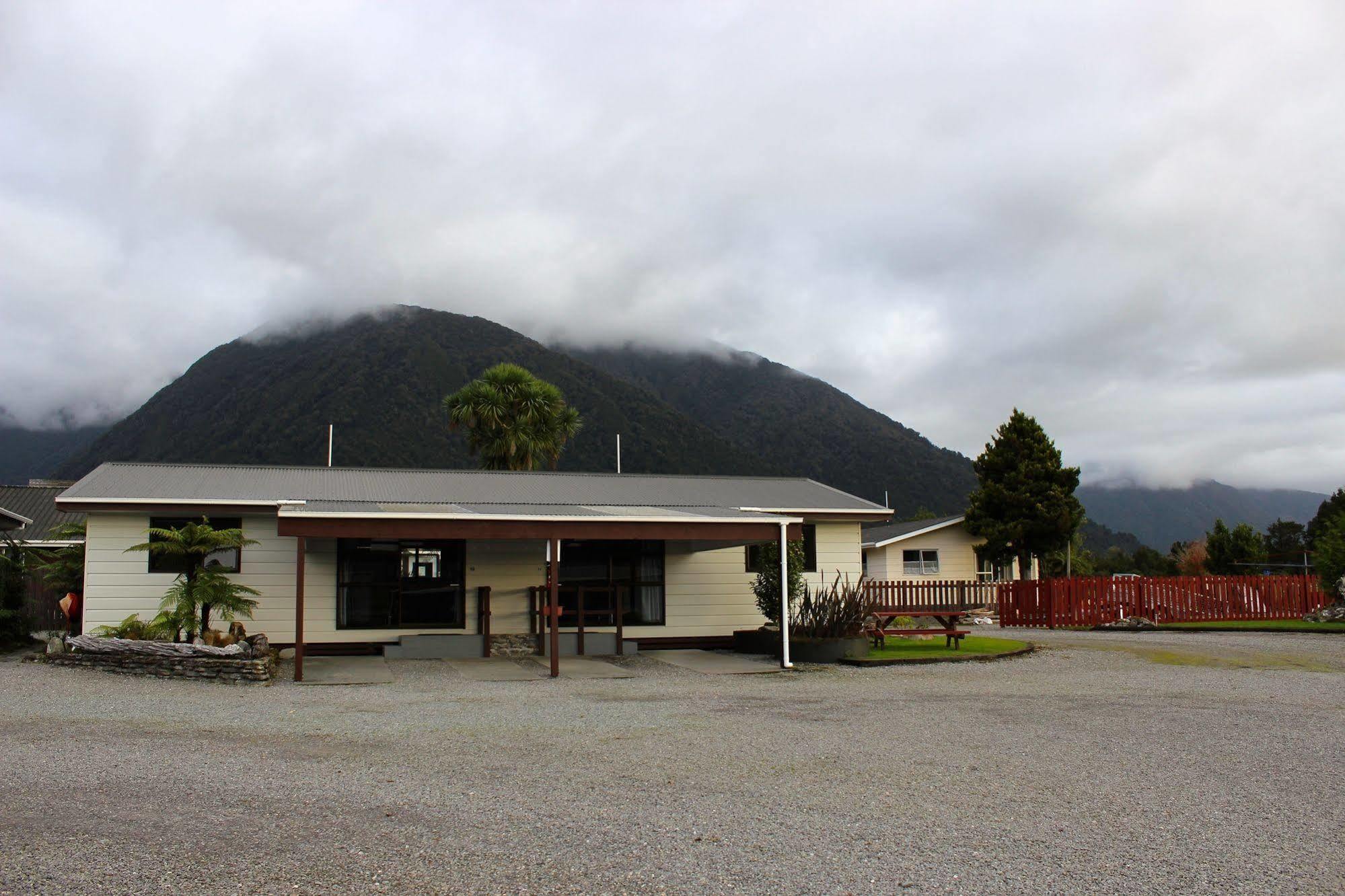 Lake Matheson Motel Fox Glacier Exterior foto